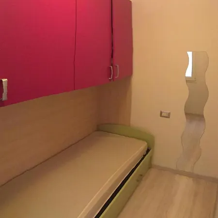Con Terrazza Centralissimo A 100 Mt Dal Mare Apartment