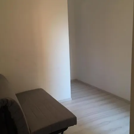 Con Terrazza Centralissimo A 100 Mt Dal Mare Cattolica